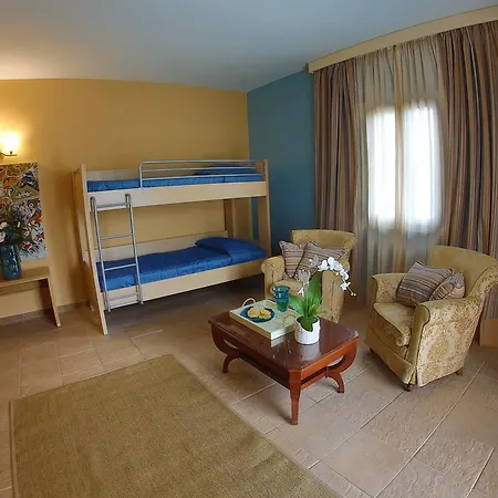 Dolphin Bay Seaside & Γαλησσάς