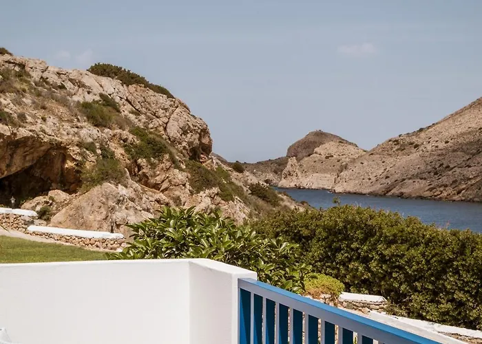 Dolphin Bay Seaside & 4* Galissas