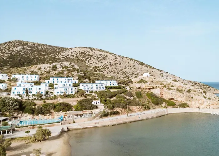 Dolphin Bay Seaside & Hotel 4*