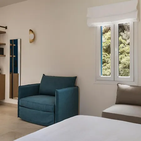 Dolphin Bay Seaside & Otel