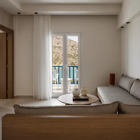 Dolphin Bay Seaside & 4*