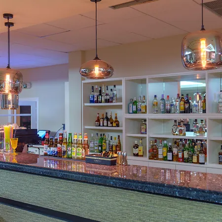 Dolphin Bay Seaside & Hotel 4*