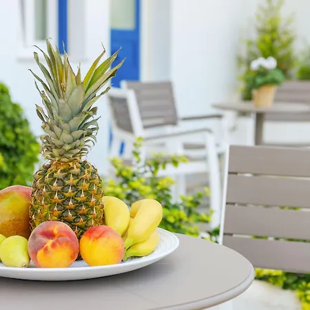 Ξενοδοχείο Dolphin Bay Seaside & 4*