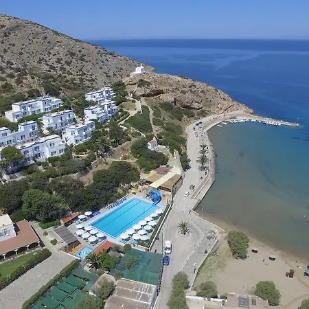 Dolphin Bay Seaside & 4*