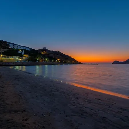 Hotel Dolphin Bay Seaside &