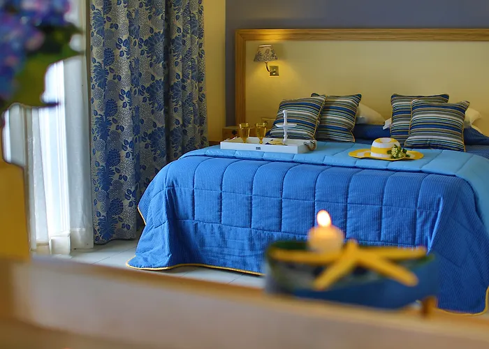 Dolphin Bay Seaside & Hotell