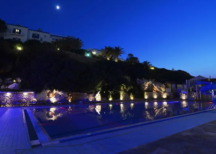 Otel Dolphin Bay Seaside &