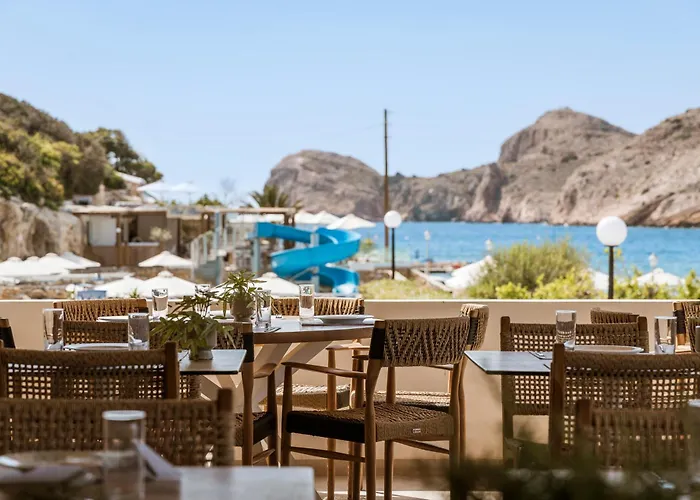 Dolphin Bay Seaside & Otel 4*