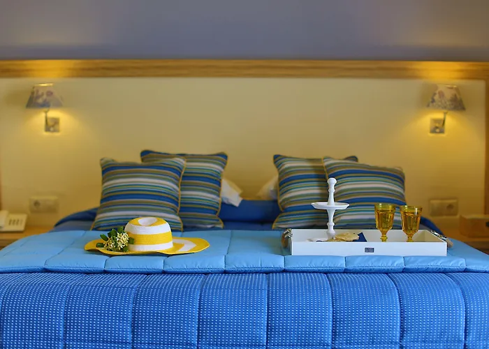 Dolphin Bay Seaside & Hotell Galissas