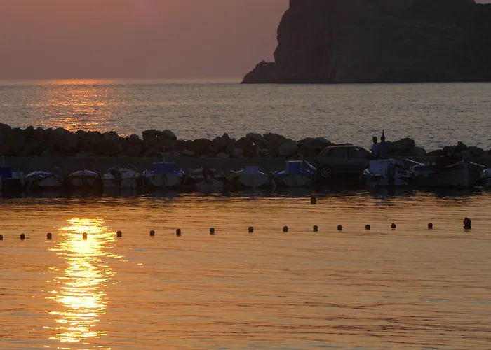 Dolphin Bay Seaside & Otel