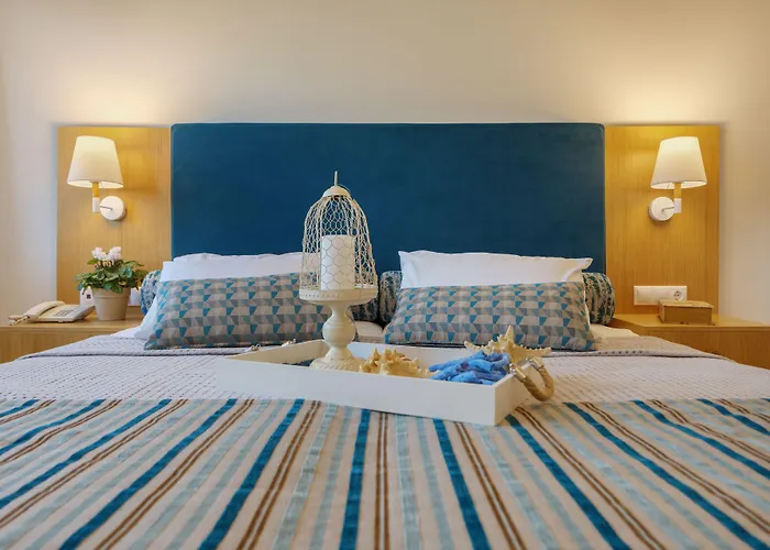 Dolphin Bay Seaside & Galissas