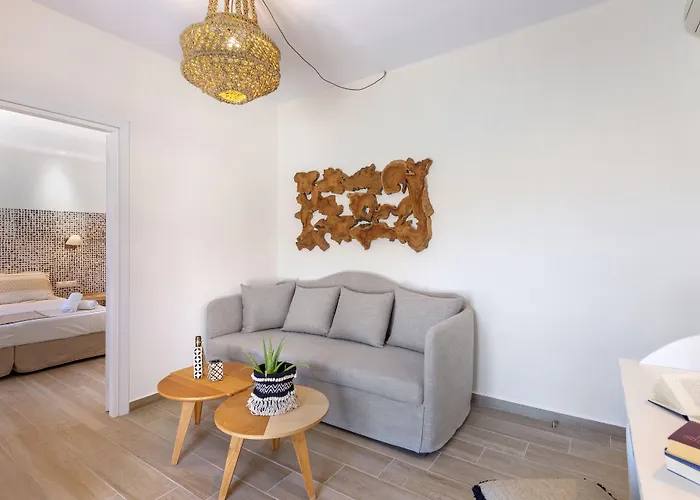 Dolphin Bay Seaside & Hotell