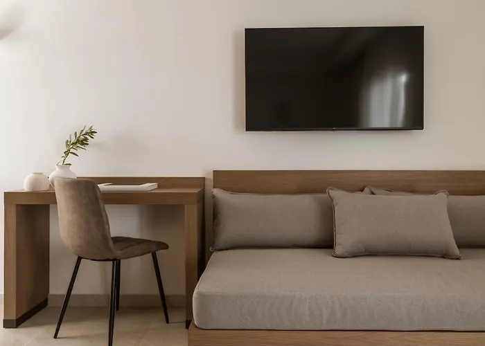 Dolphin Bay Seaside & 4* Galissas