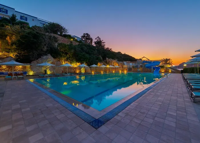 Dolphin Bay Seaside & 4*